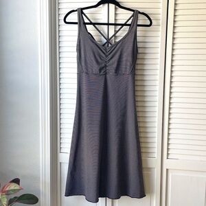 Prana strappy workout dress size M black/grey stripe with built in shelf bra
